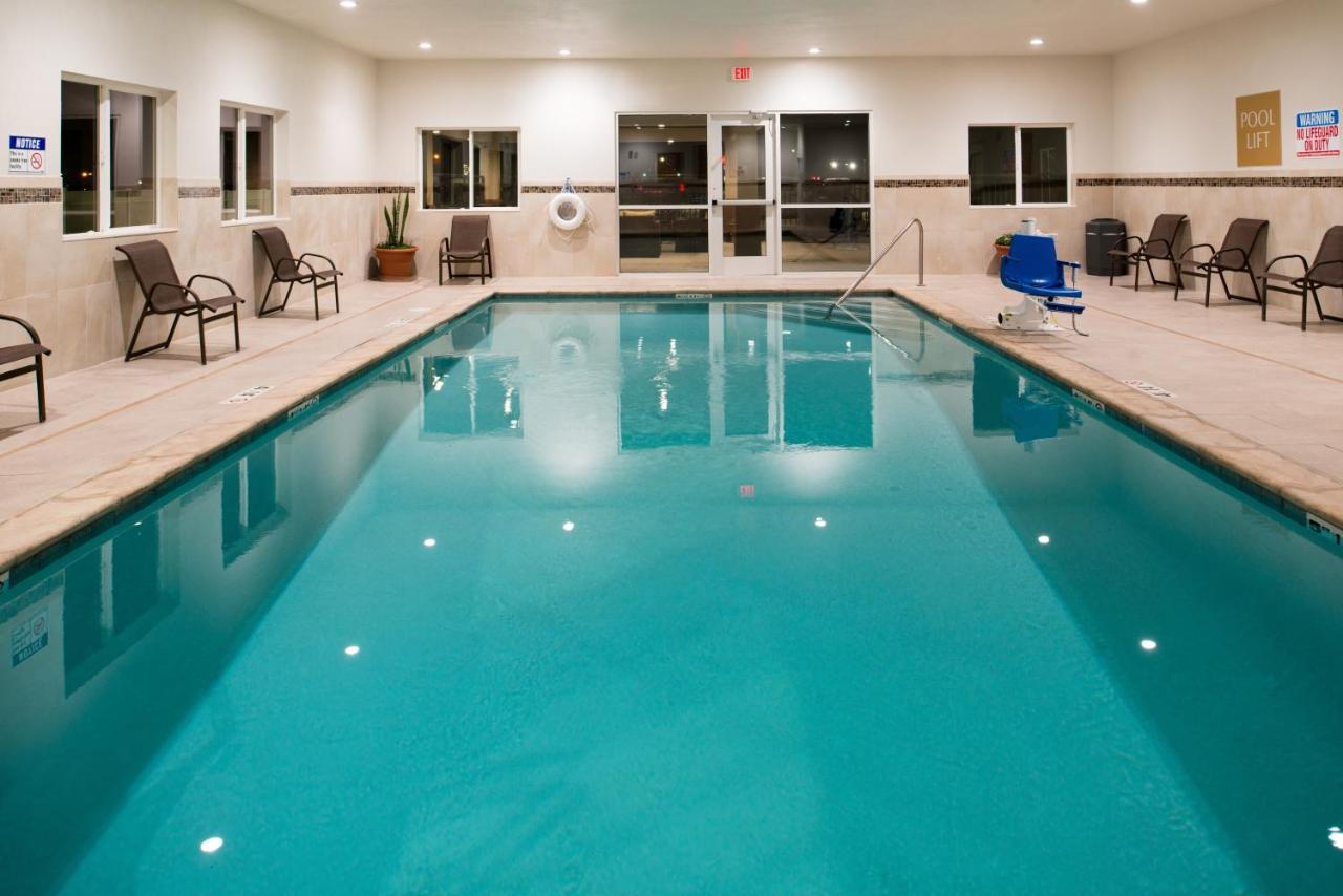Candlewood Suites Carlsbad, An Ihg Hotel Extérieur photo